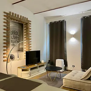 Residenza Corrado By Almanova Residenze Apartment